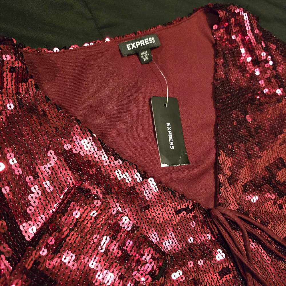 Express Pink‎ Sequin Tie-Front Top NWT Size XS - Picture 9 of 10